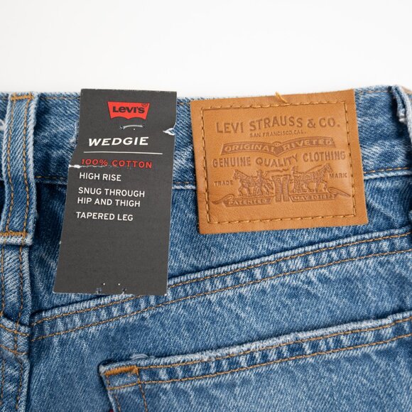 NEW LEVI'S Premium Wedgie high rise jeans size 24 - Picture 7 of 12
